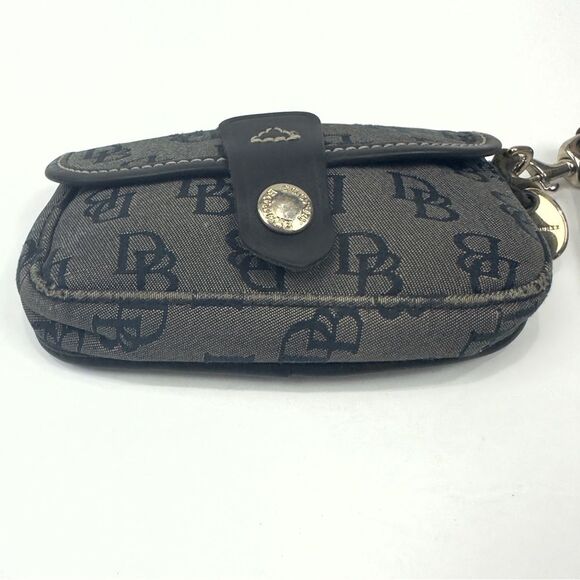 Authentic Dooney & Bourke Signature Blue and Grey Fabric Wristlet Wallet - Picture 13 of 15